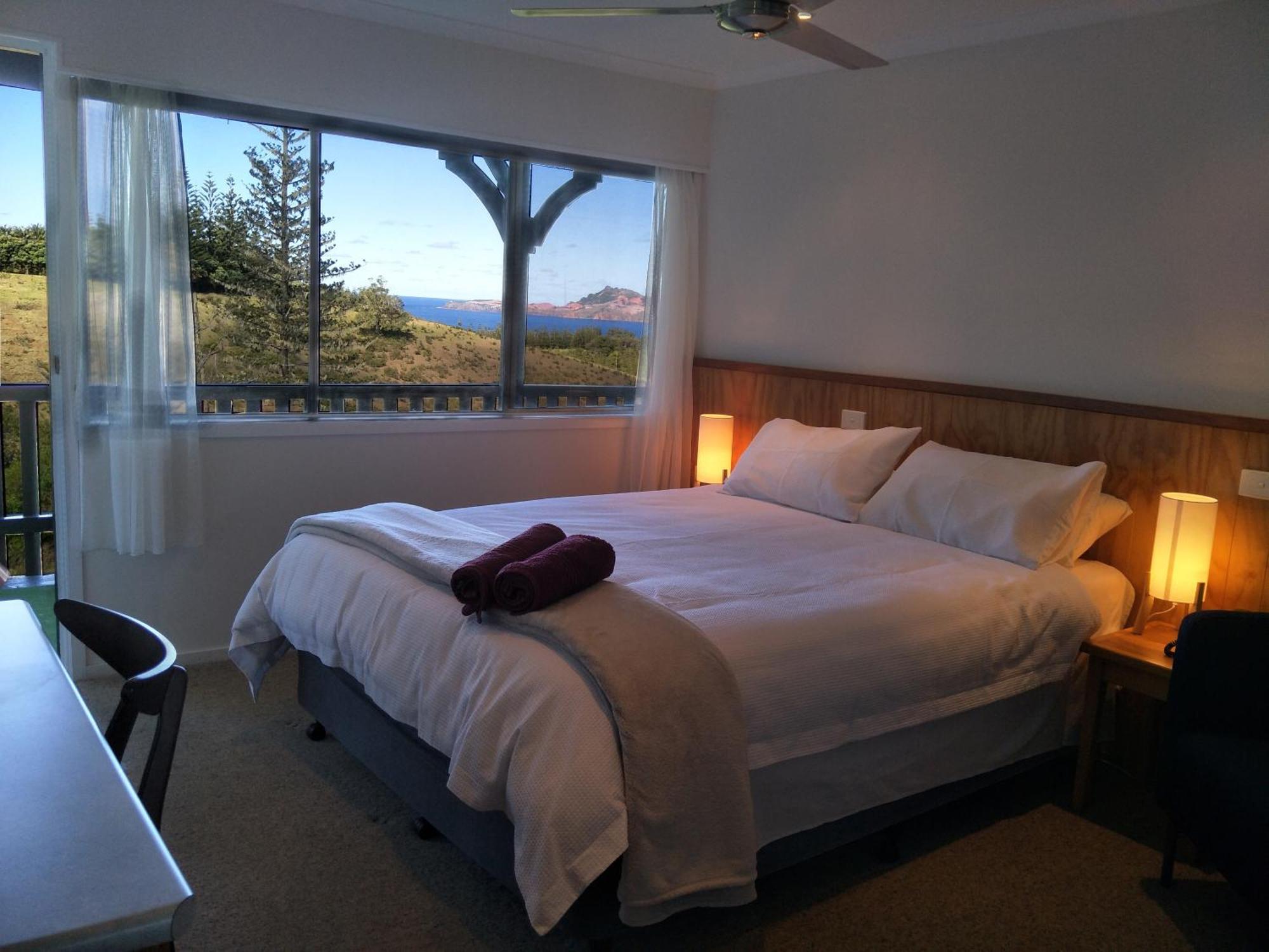 Seaview Norfolk Island Hotel Бернт Пайн Стая снимка