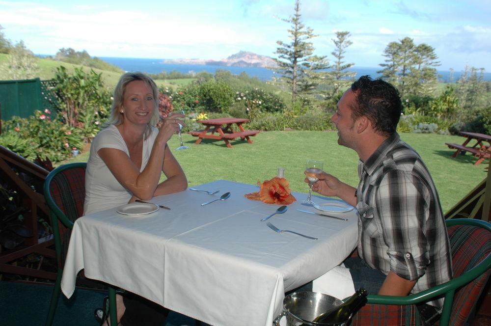 Seaview Norfolk Island Hotel Бернт Пайн Екстериор снимка